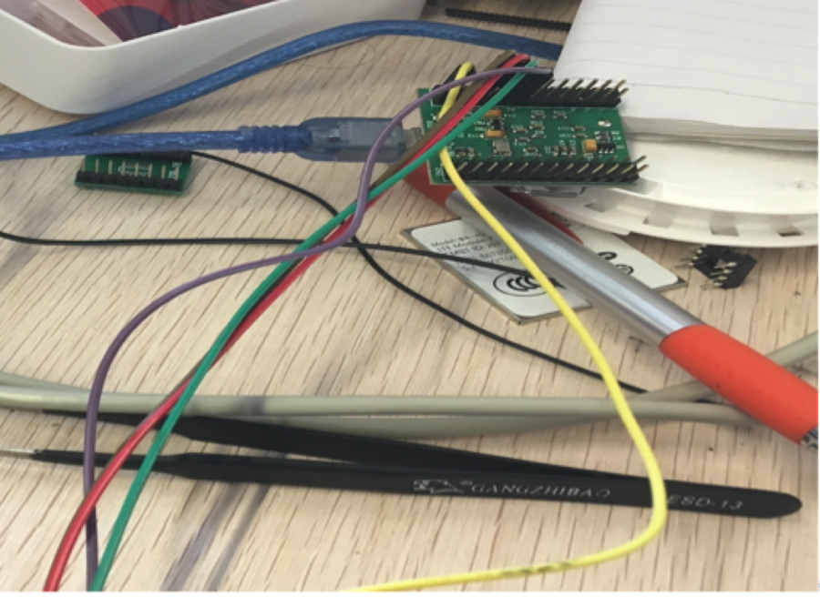 【技术分享】软硬皆施，深入揭密Syscan360会议胸牌破解奥义