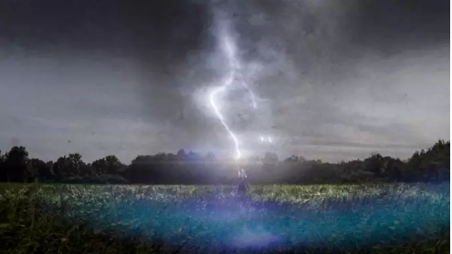 分布式系统Kafka和ES中，JVM内存越大越好吗？