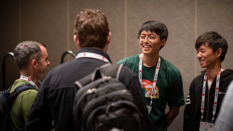 开箱即用的 Java Kubernetes Operator 运行时