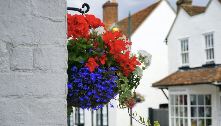 工厂模式根据不同的参数调用不同的实现类操作